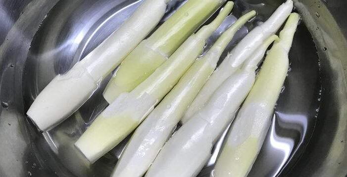 高筍里面有黑點(diǎn)還能吃嗎