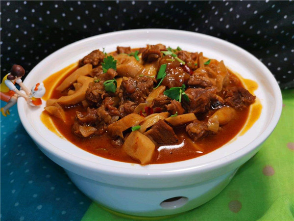 燉牛肉放什么調(diào)料