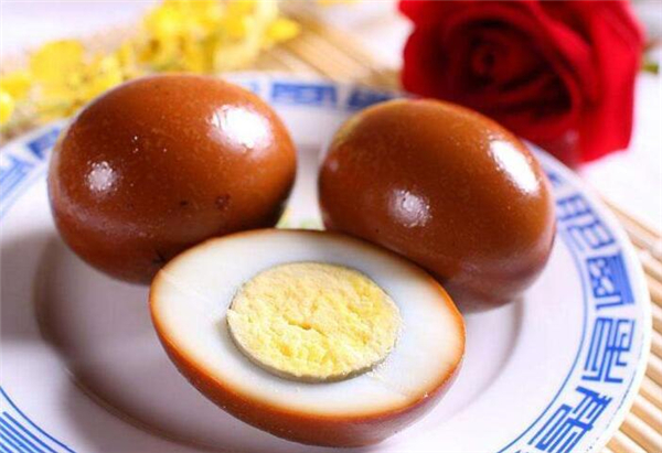 元旦吃什么食物，元旦吃什么傳統食物（年糕寓意年年高）